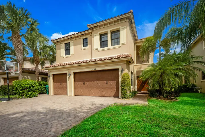 7593 NW 113th Ave -1