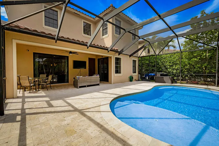 7593 NW 113th Ave -42