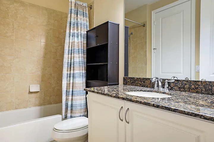 7593 NW 113th Ave -34