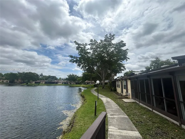 Photo 32