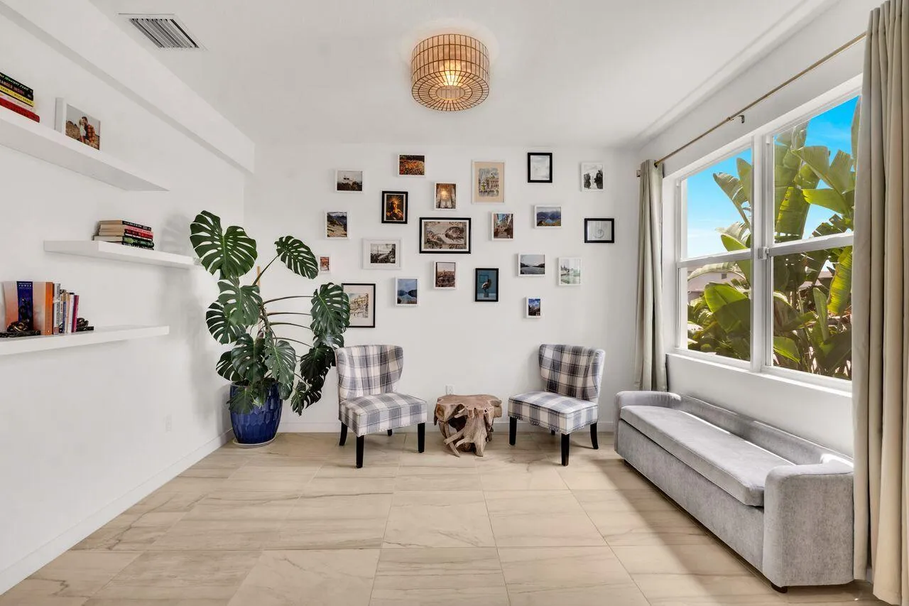 Front Room - Flex Space
