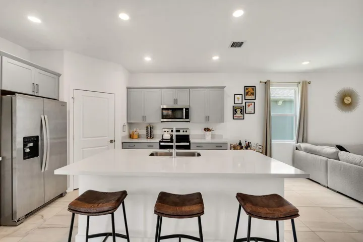 Gourmet Kitchen with Center Island