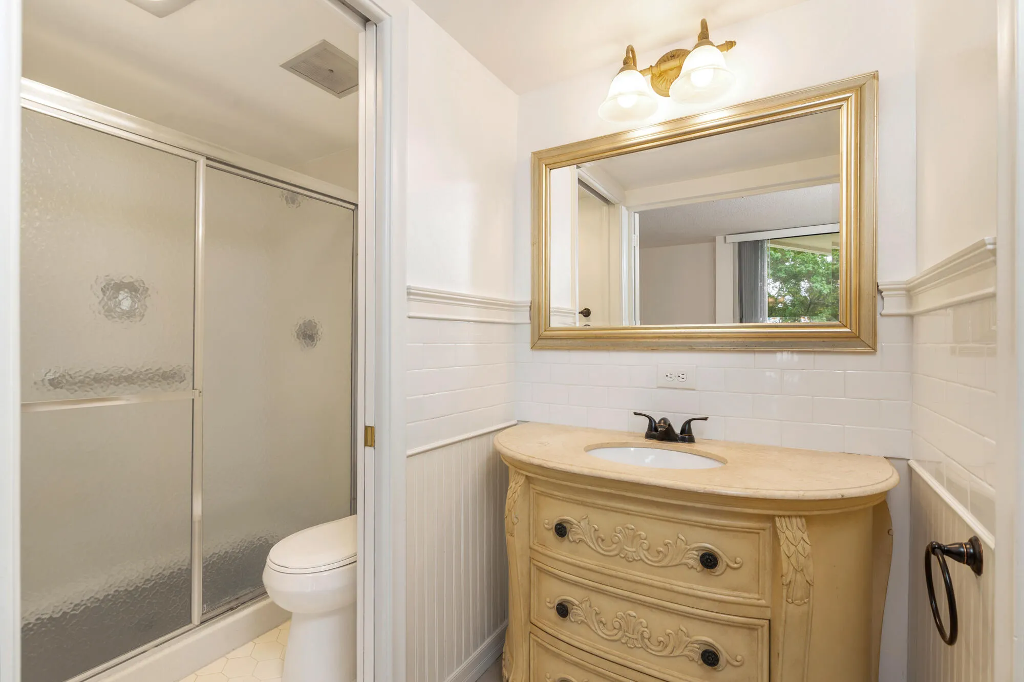 Second Bedroom Shower Bathroom and walk in closet