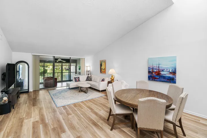 039-61EastgateDrive-H-BoyntonBeach-FL-33