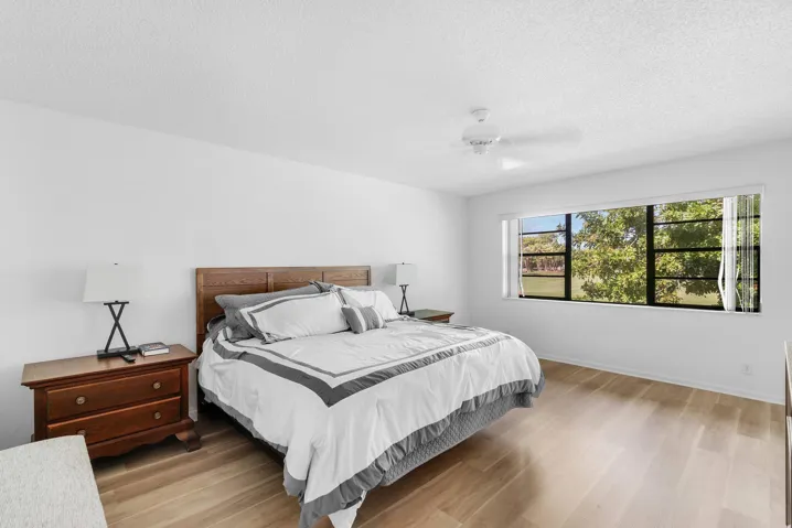 047-61EastgateDrive-H-BoyntonBeach-FL-33