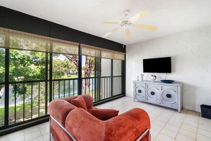 046-61EastgateDrive-H-BoyntonBeach-FL-33