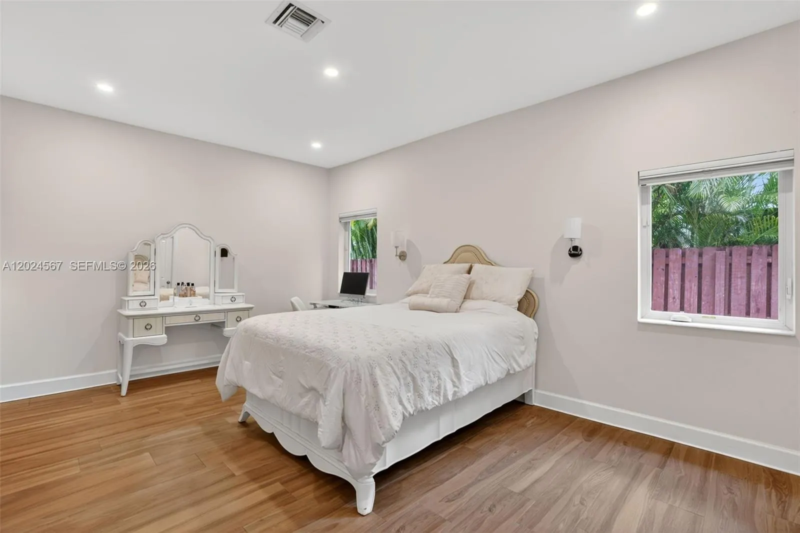 Property photo 369