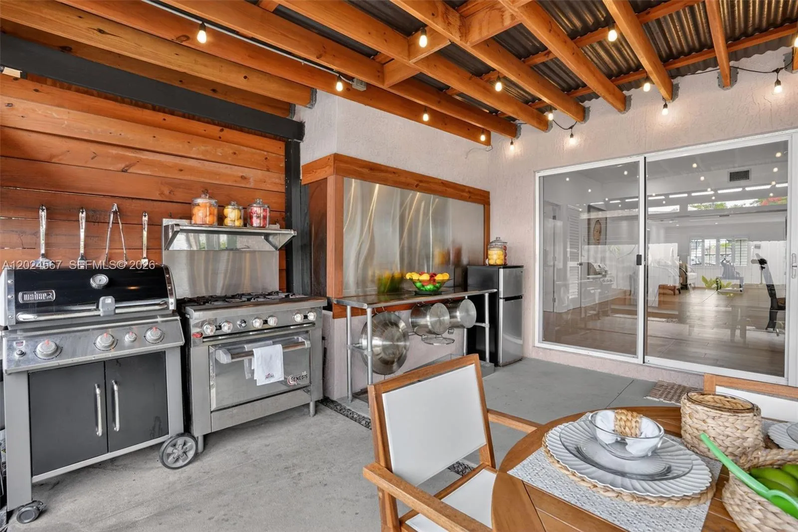 Property photo 315