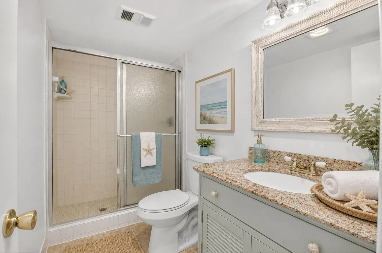 Bath 3- 555 Banyan 307- Coastal Staging