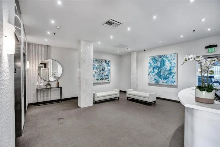 lobby front desk manned 24 hour security