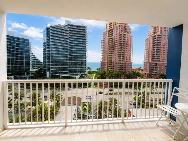 private balcony facing Beach & beautiful boardwalk directly across street on beach side