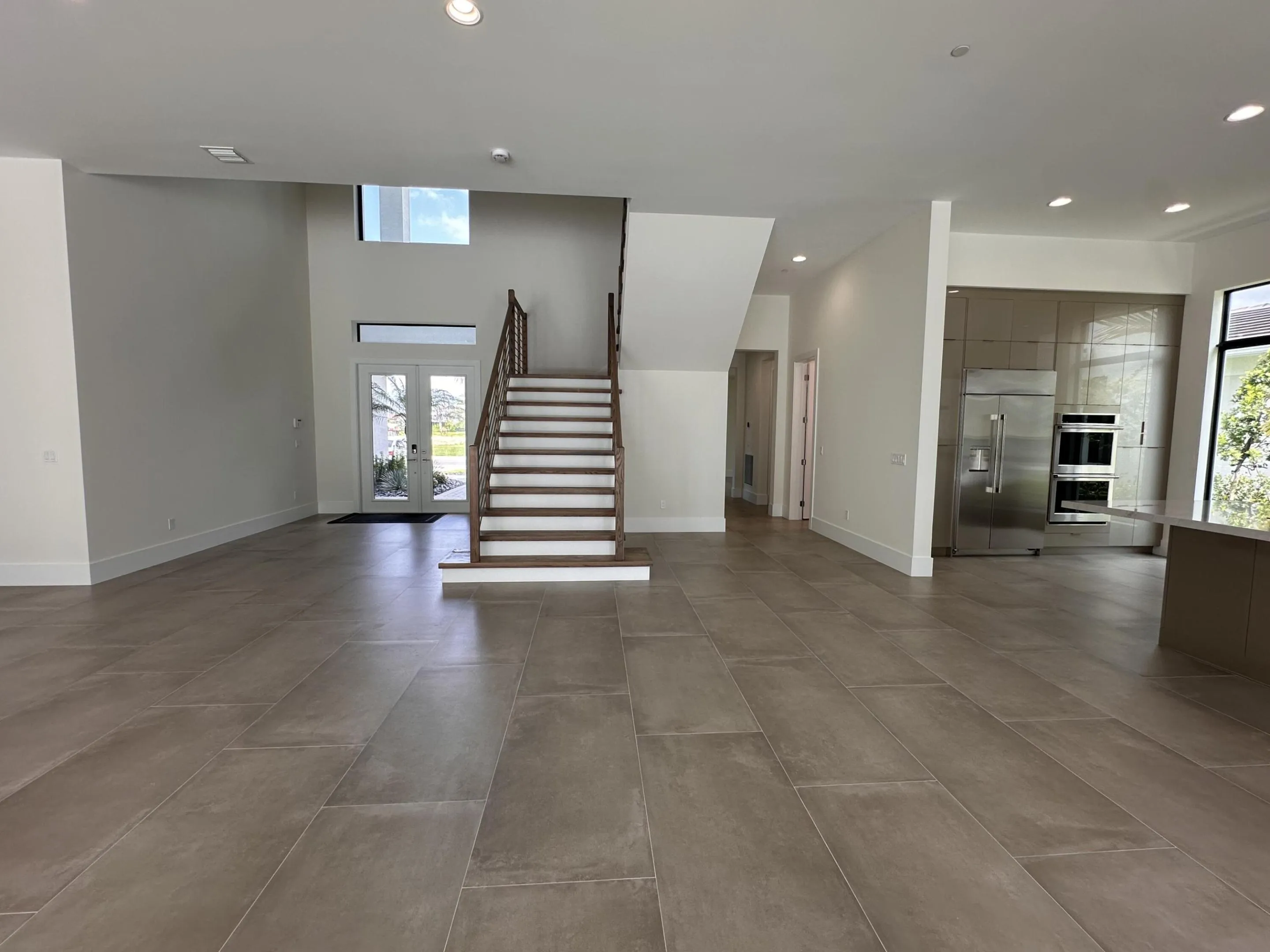 12' Soaring Ceilings on Main Floor!!