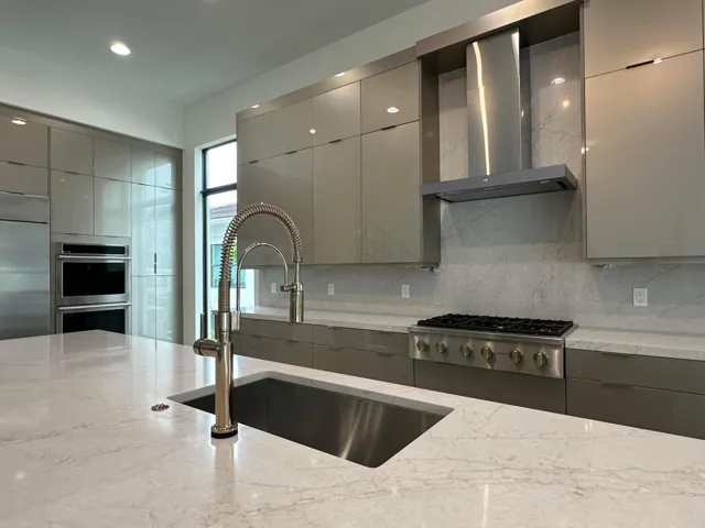 Lot 5 High End Kitchen Finishes