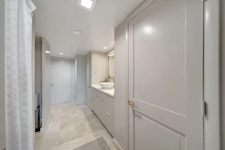 Second Primary Bath