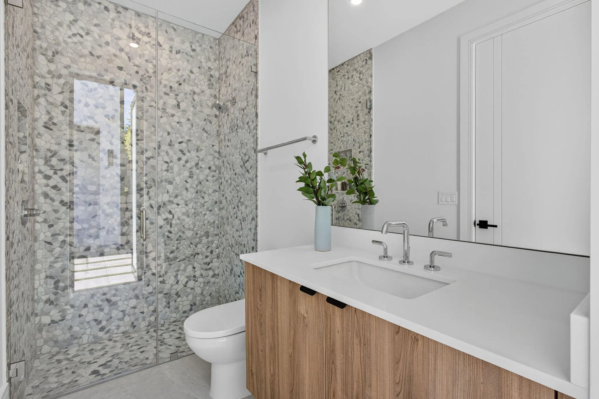 Guest house and Cabana bath