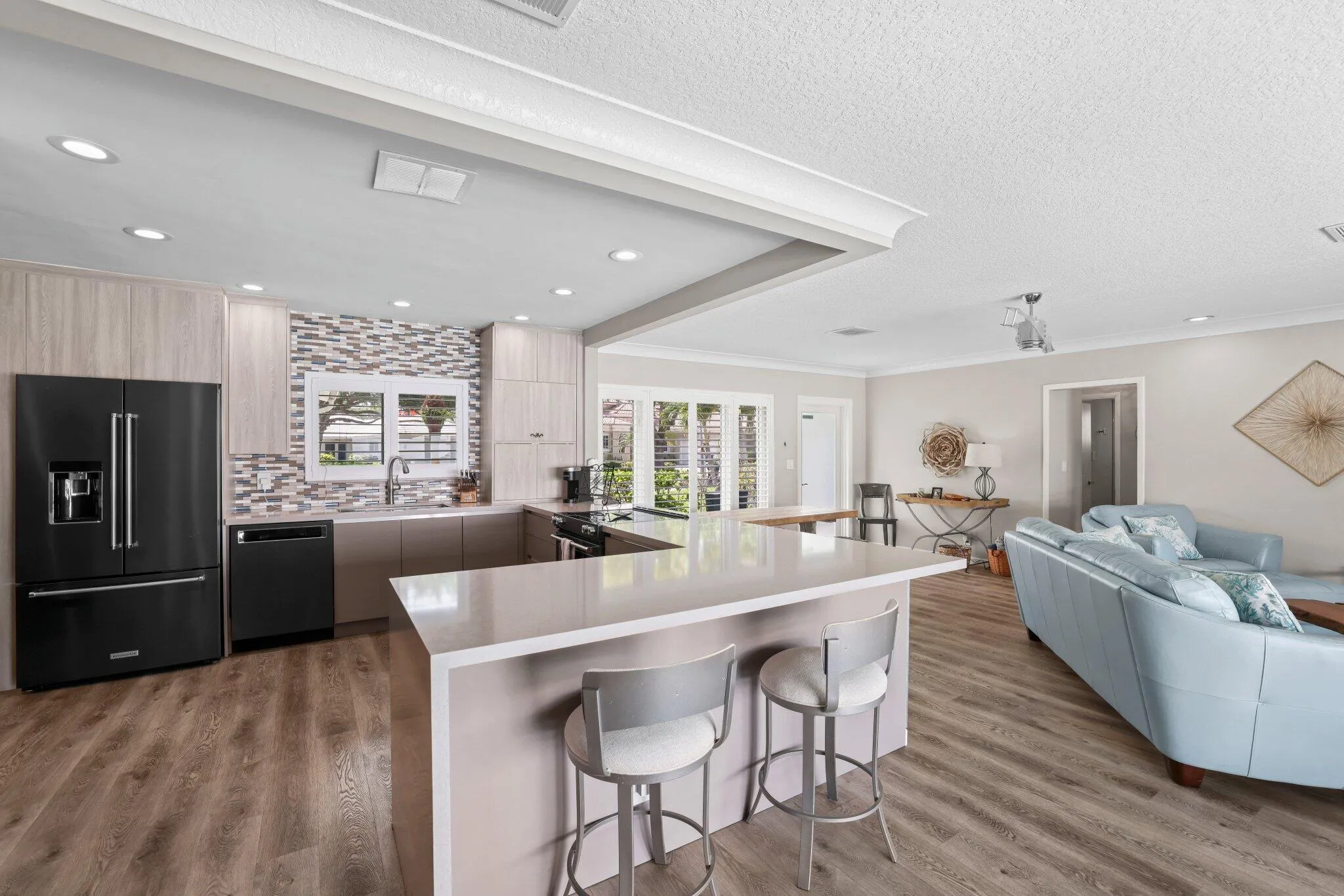 4021 Northeast 27th Terrace - 34.jpg-SMA