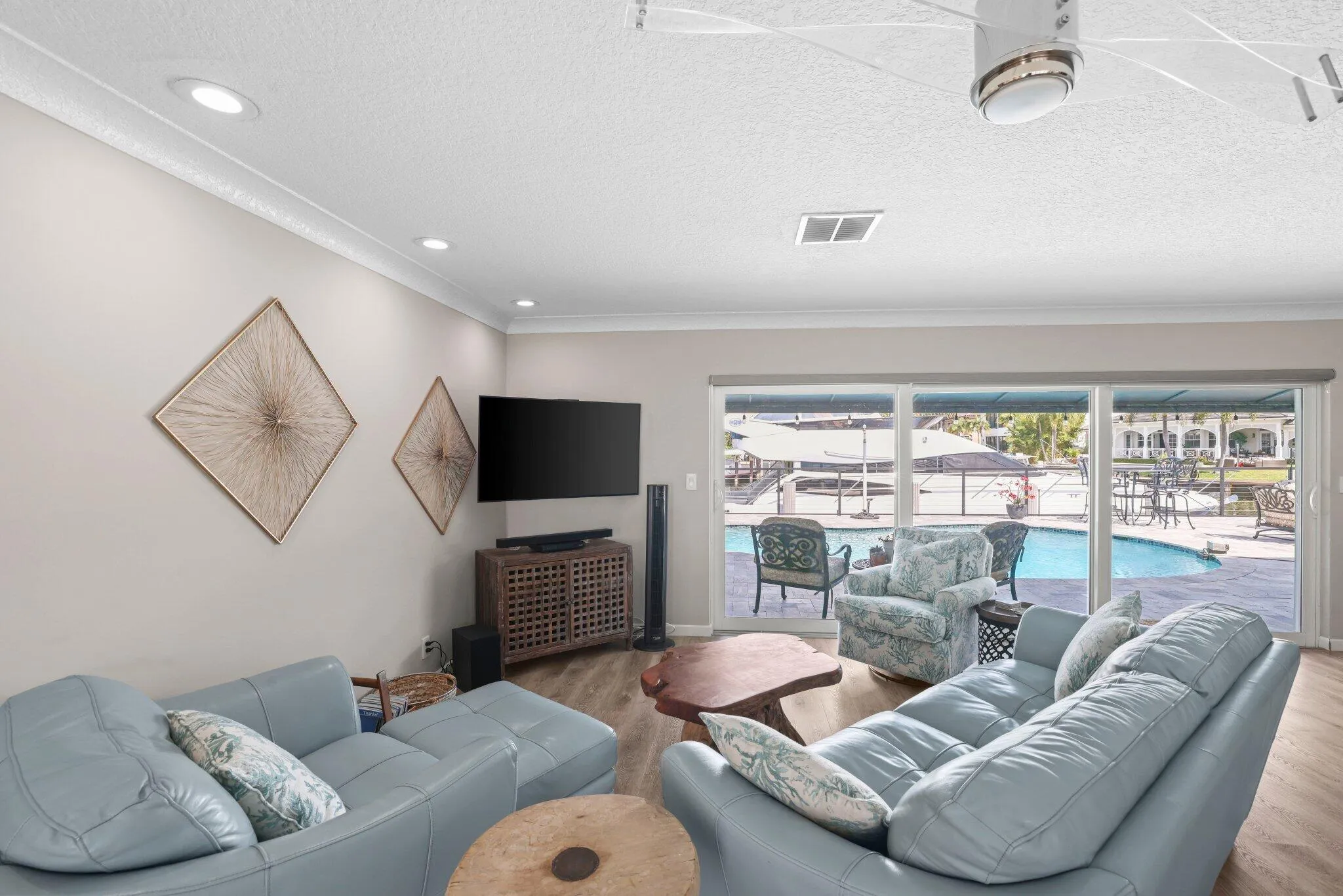 4021 Northeast 27th Terrace - 28.jpg-SMA