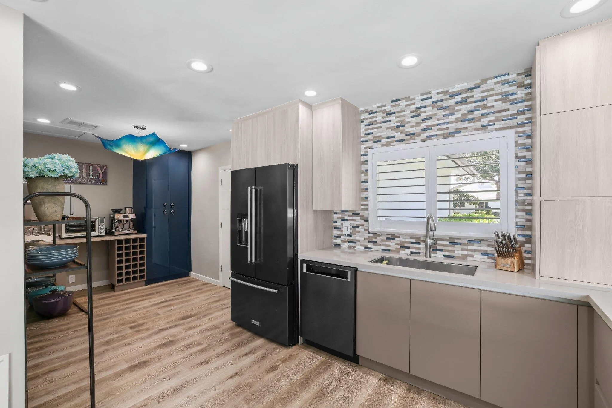 4021 Northeast 27th Terrace - 37.jpg-SMA