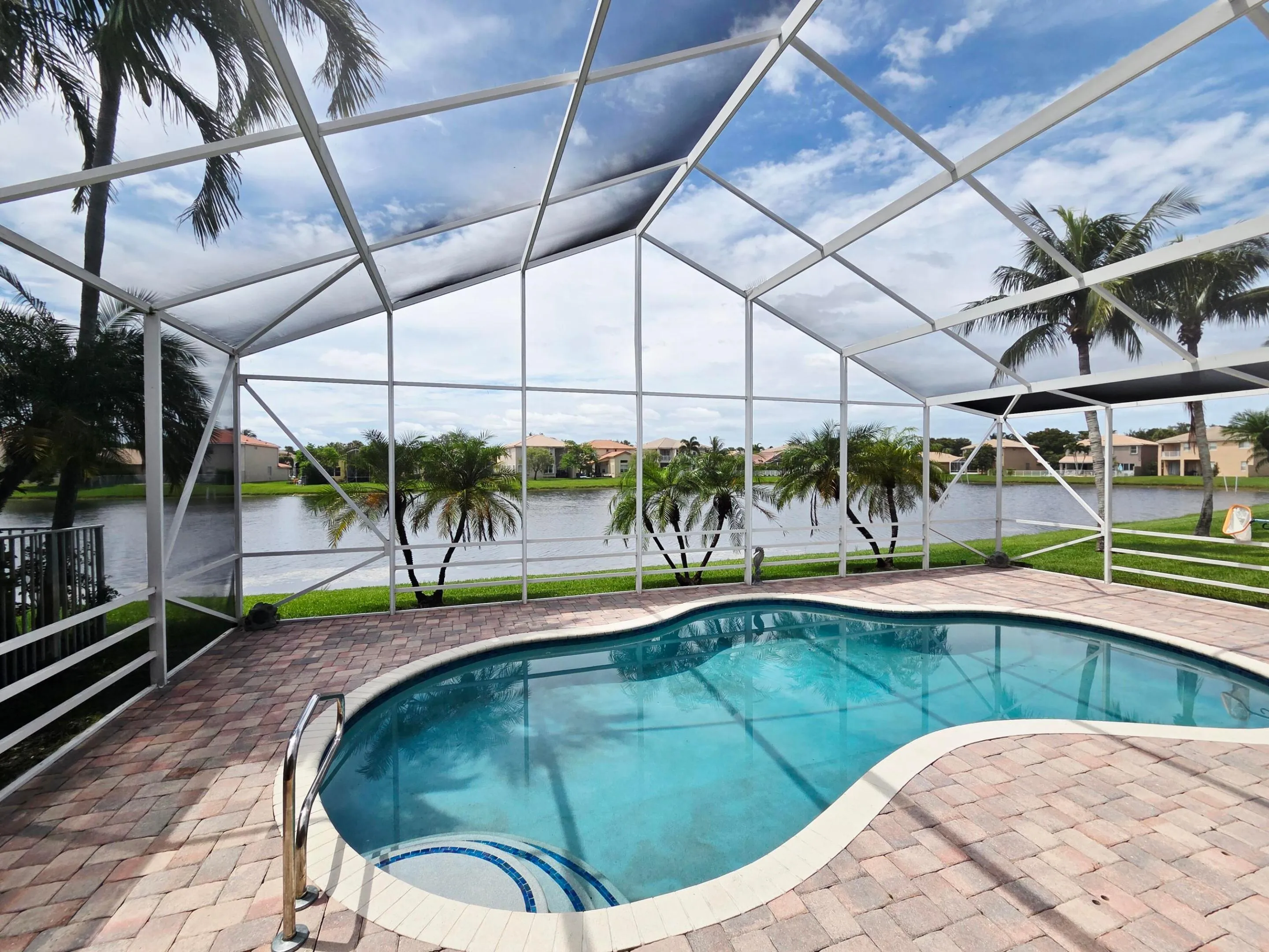 Heated 14x 28 foot salt water Heated Pool