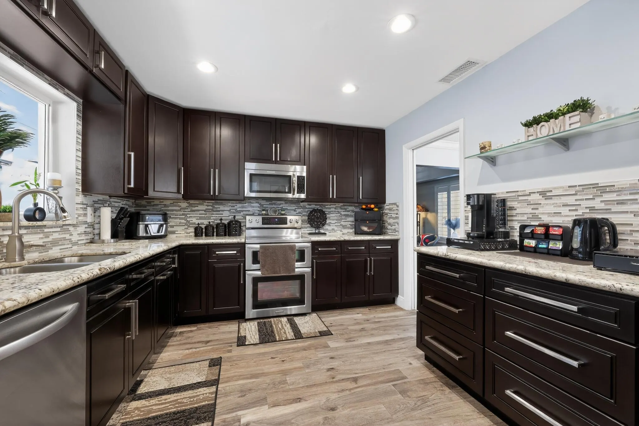 18_311_NW_93rd_Terrace-Kitchen-0073