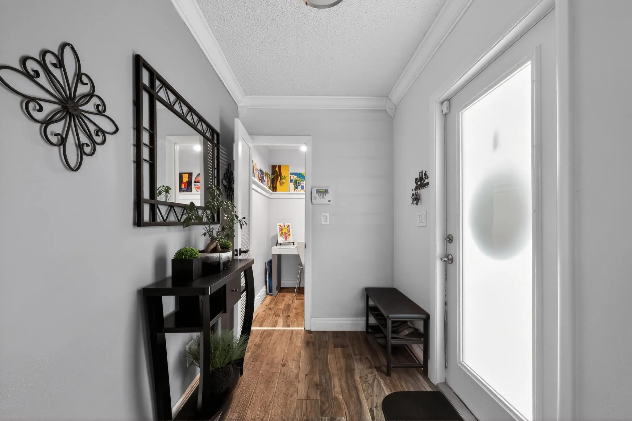12_311_NW_93rd_Terrace-Foyer-0055