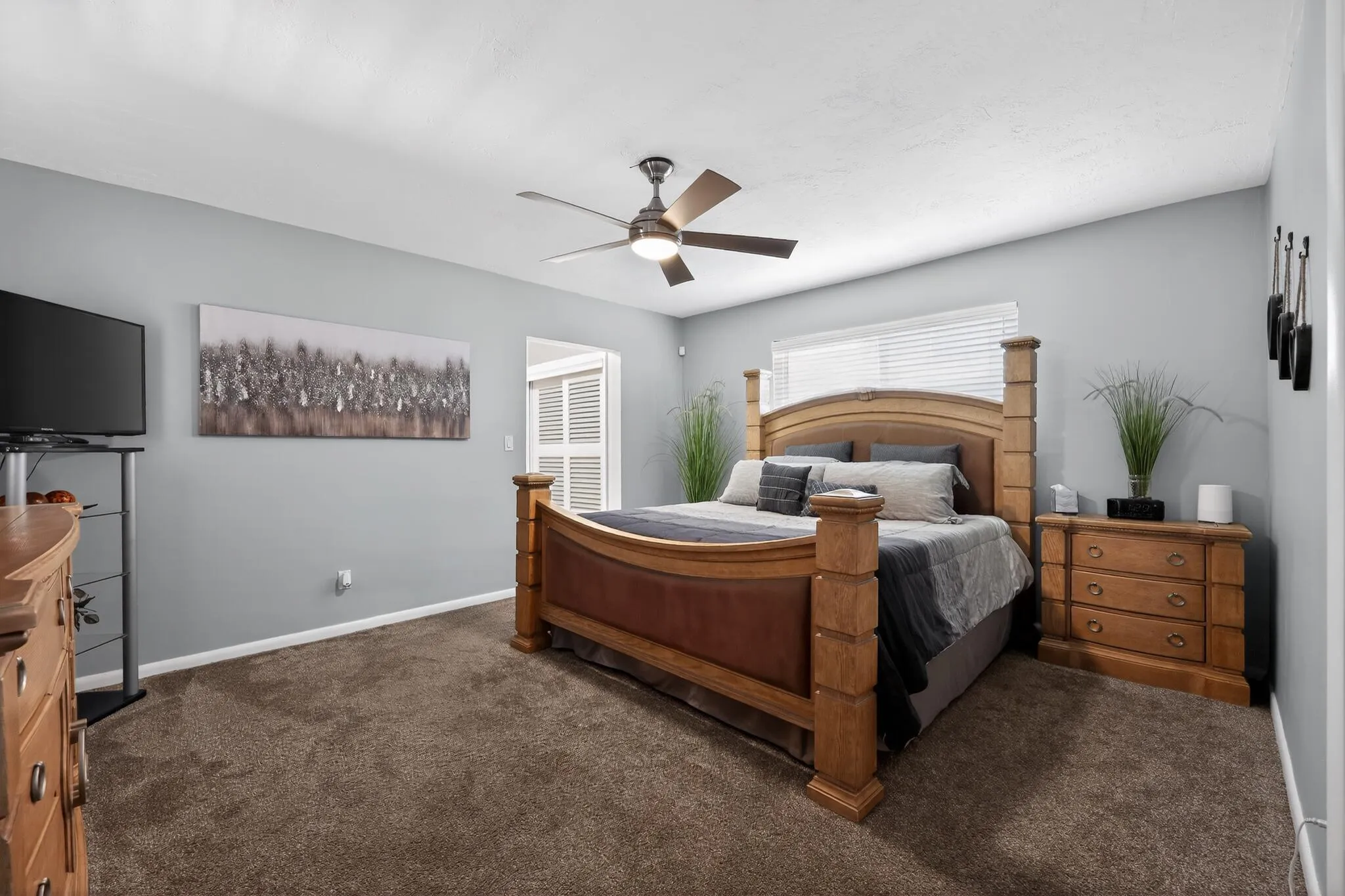 24_311_NW_93rd_Terrace-Bedroom-0022