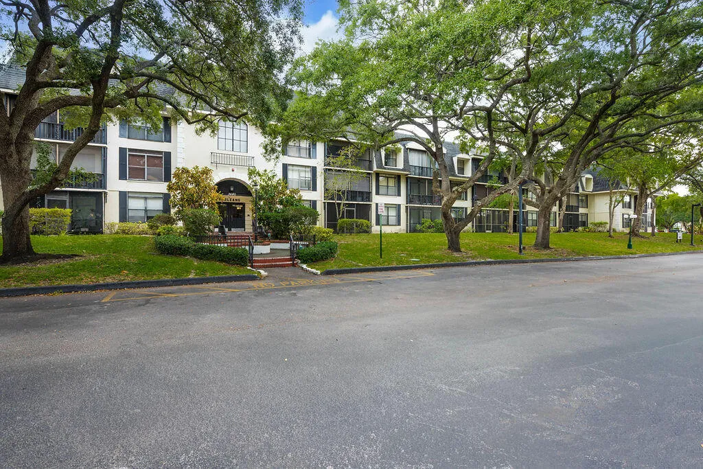 3680InverraryLnDrapt1V.Lauderhill-26