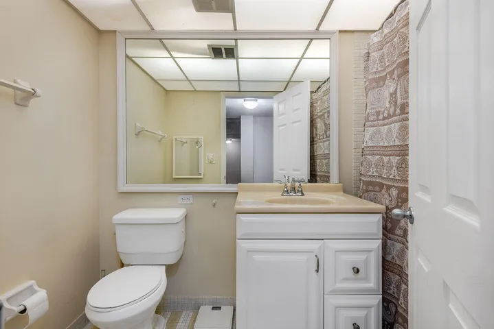 3680InverraryLnDrapt1V.Lauderhill-14