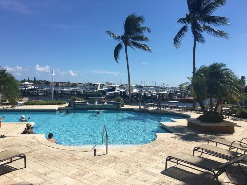Resort Style Pool on the Intracoastal