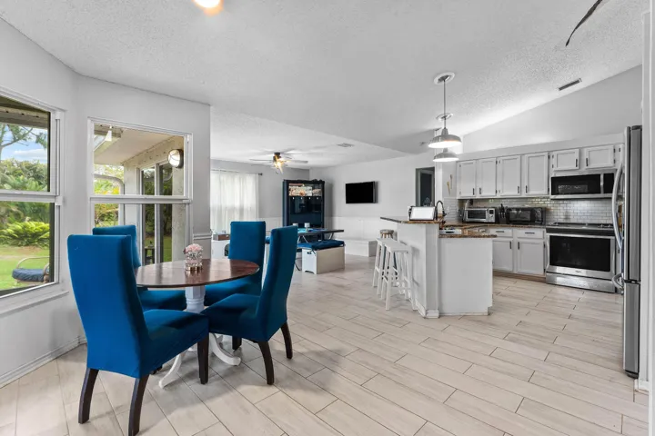010-1274482ndStreetNorth-WestPalmBeach-F