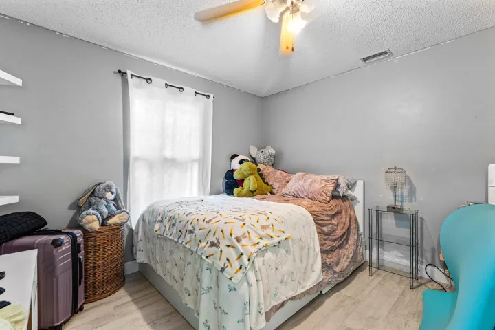 021-1274482ndStreetNorth-WestPalmBeach-F