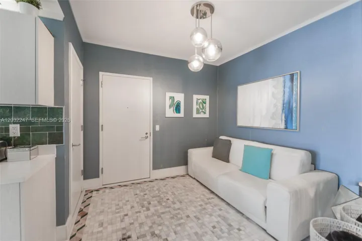 FOYER MAIN ENTRANCE