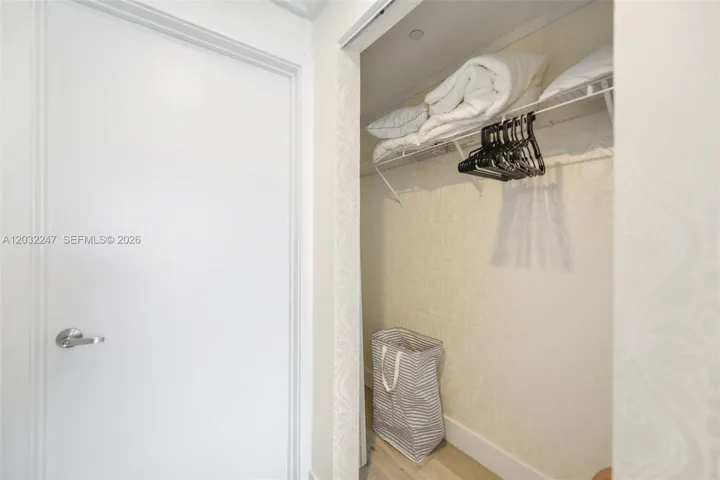 MASTER CLOSET