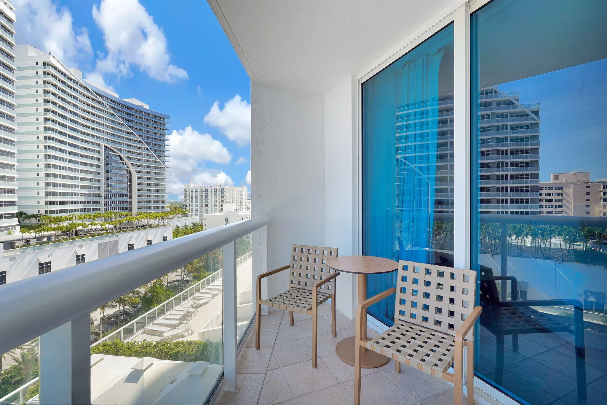 4-web-or-mls-APT 915 DSC09770