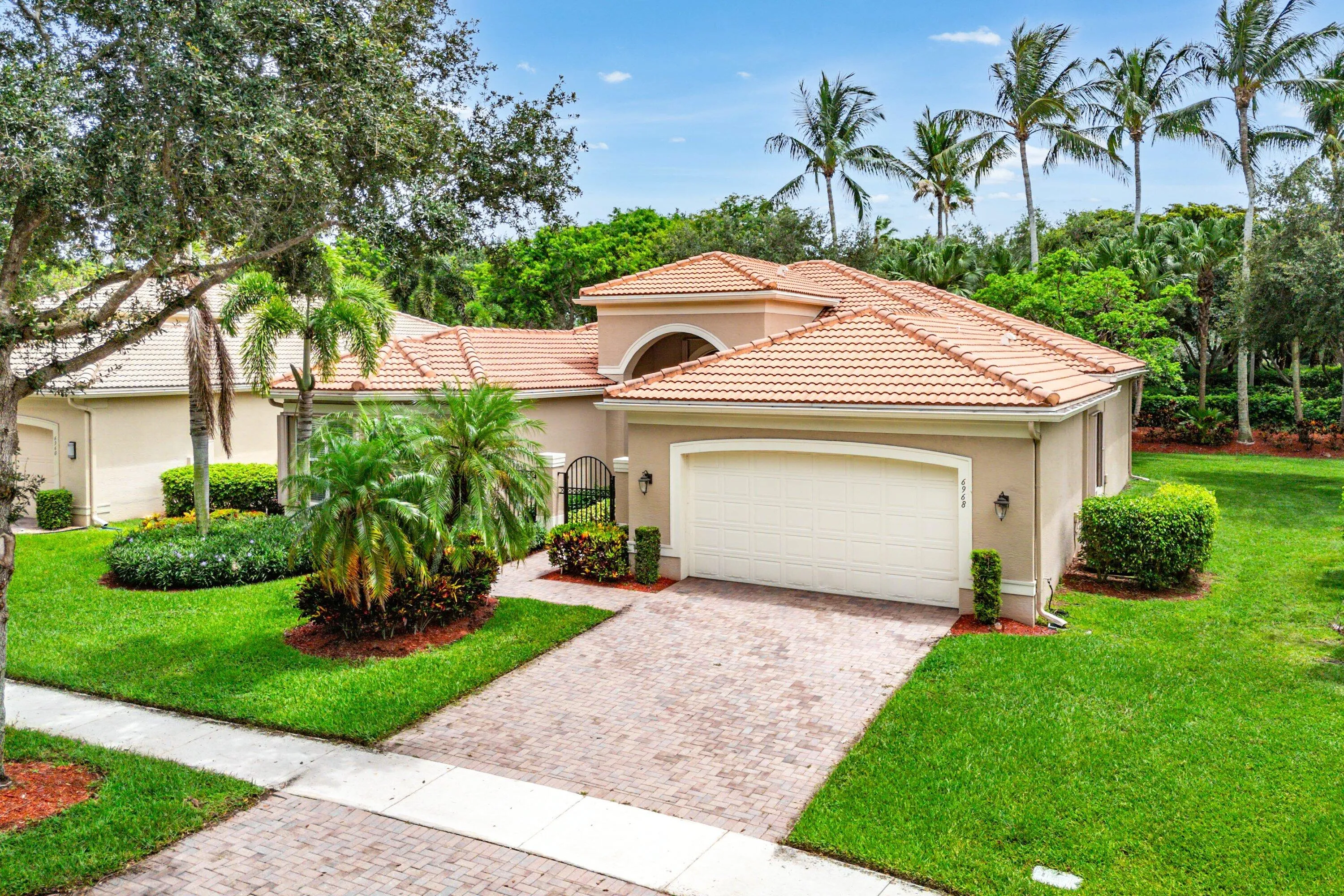 038-6968CorningCircle-BoyntonBeach-FL-33
