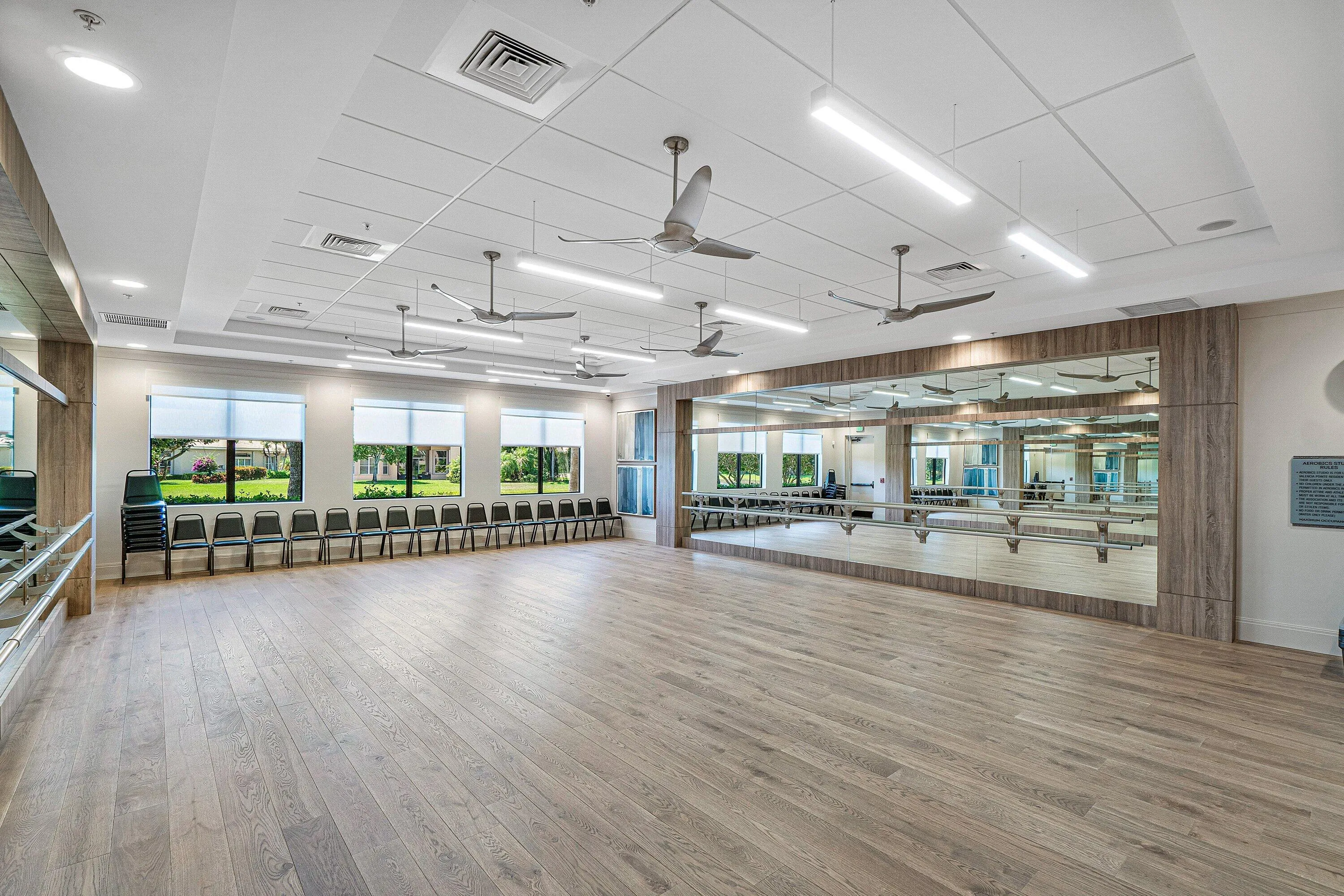 066-6968CorningCircle-BoyntonBeach-FL-33