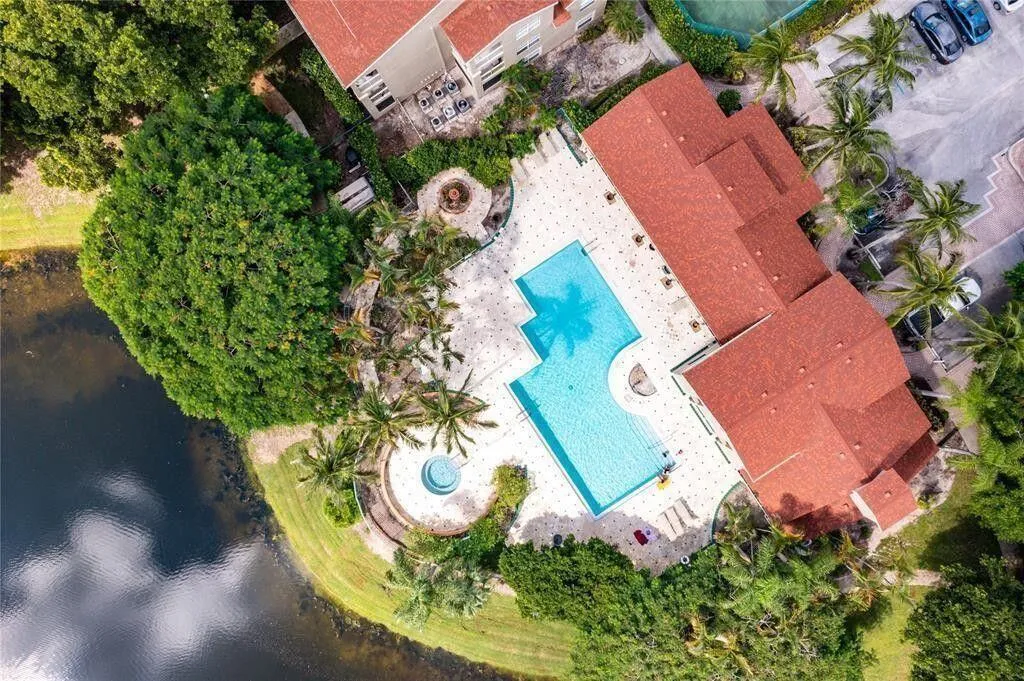 Resort Style Pool