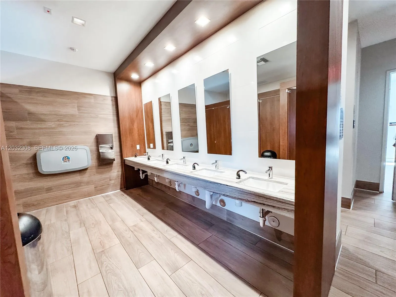 Property photo 40
