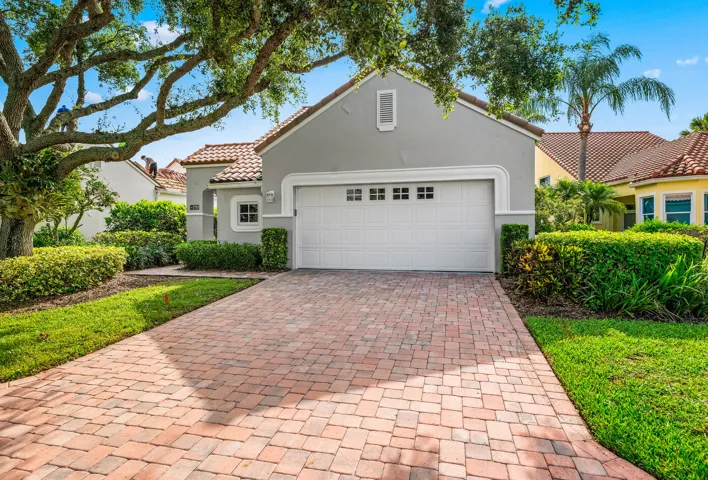 1753 Victoria Circle-99