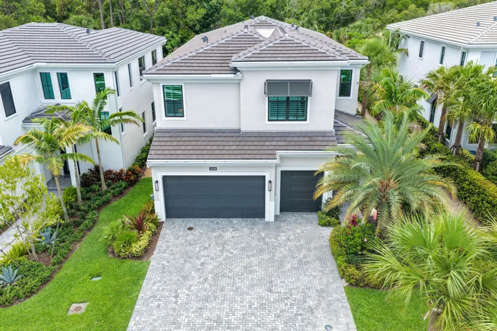 13418ArtisanCircleAerials(5)
