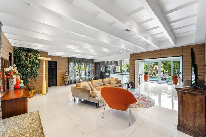 006-5660NassauDrive-BocaRaton-FL-33487-S