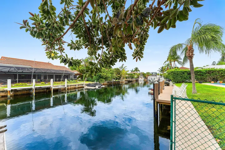 036-5660NassauDrive-BocaRaton-FL-33487-S