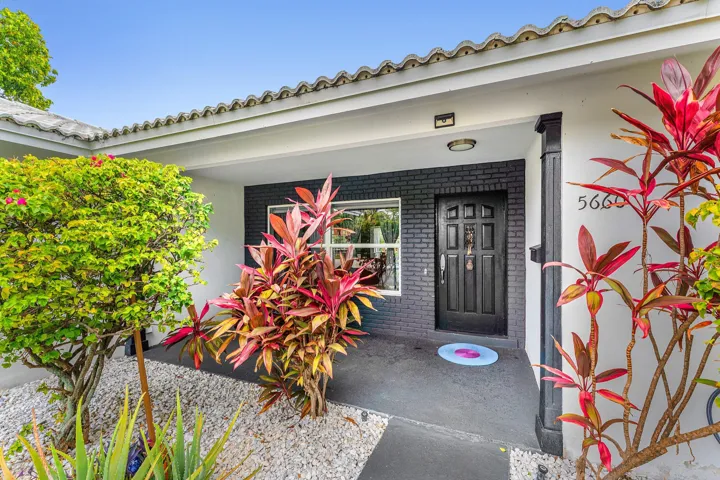 003-5660NassauDrive-BocaRaton-FL-33487-S