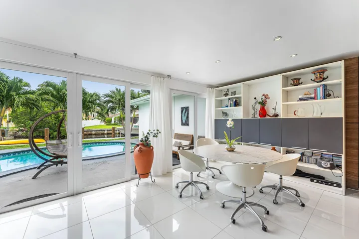 015-5660NassauDrive-BocaRaton-FL-33487-S