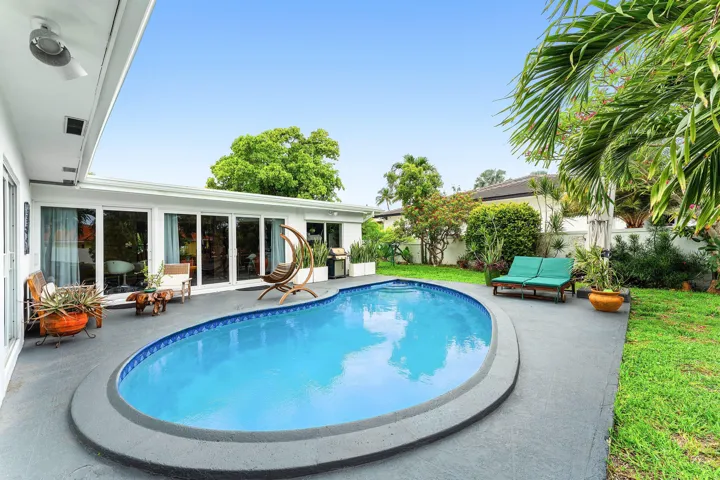 029-5660NassauDrive-BocaRaton-FL-33487-S