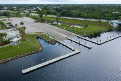C24 Canal boat ramp