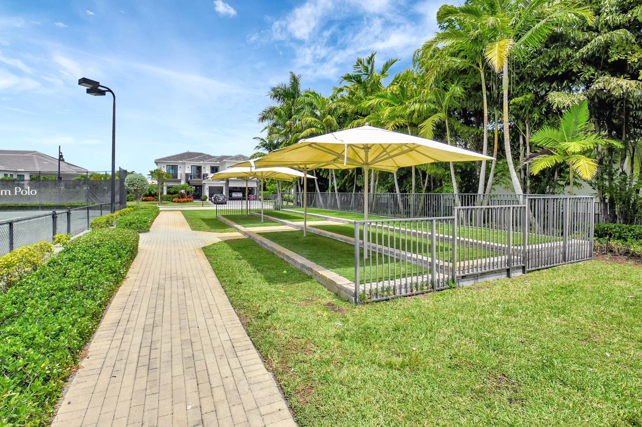 Property photo 100
