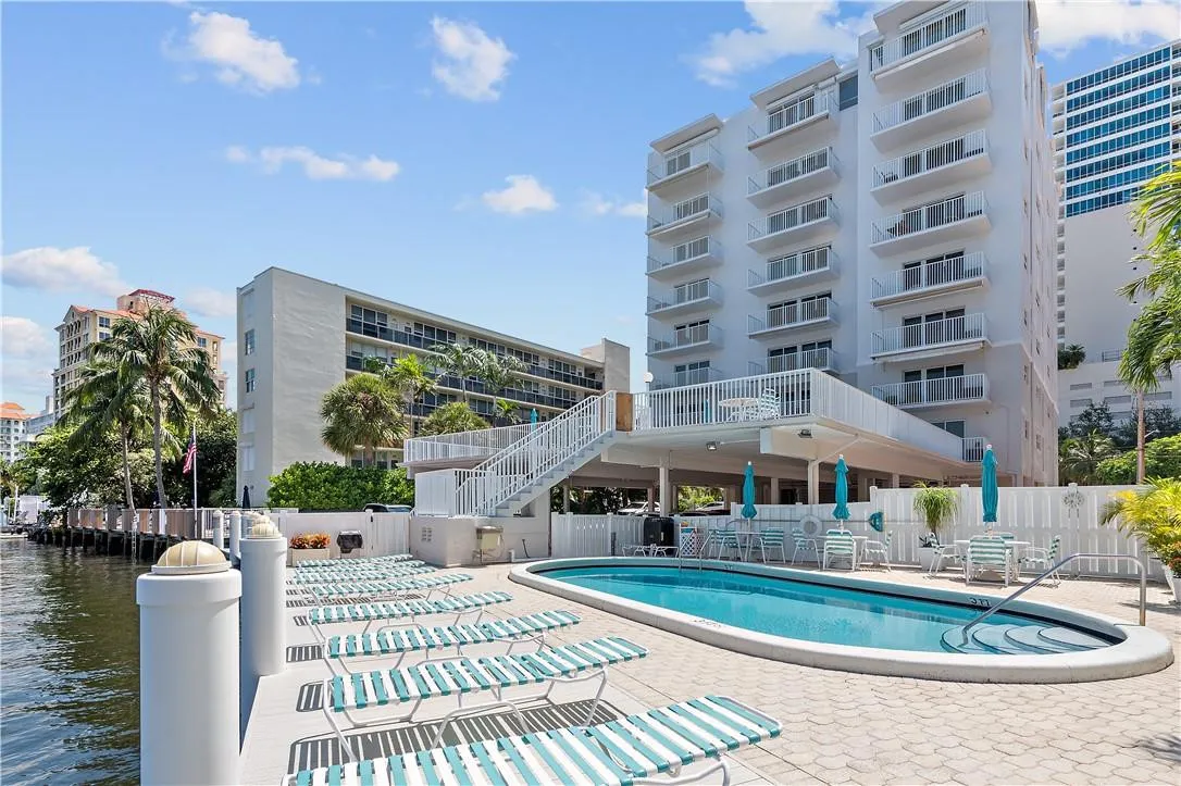 Community pool