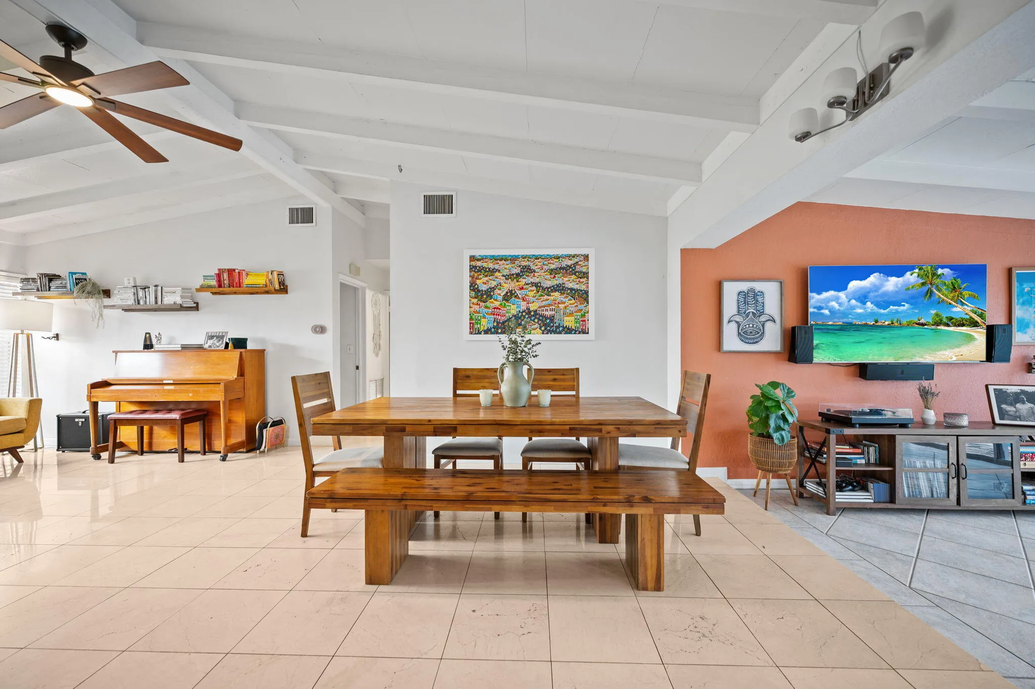 Open concept floor plan.