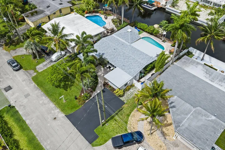 33-web-or-mls-2625-gulfstream-ln